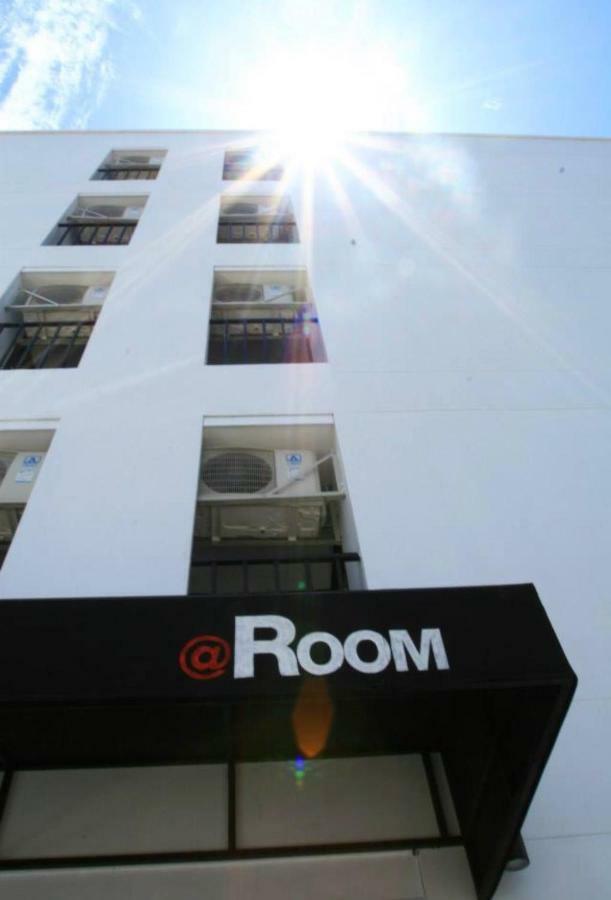 Apartment @room *