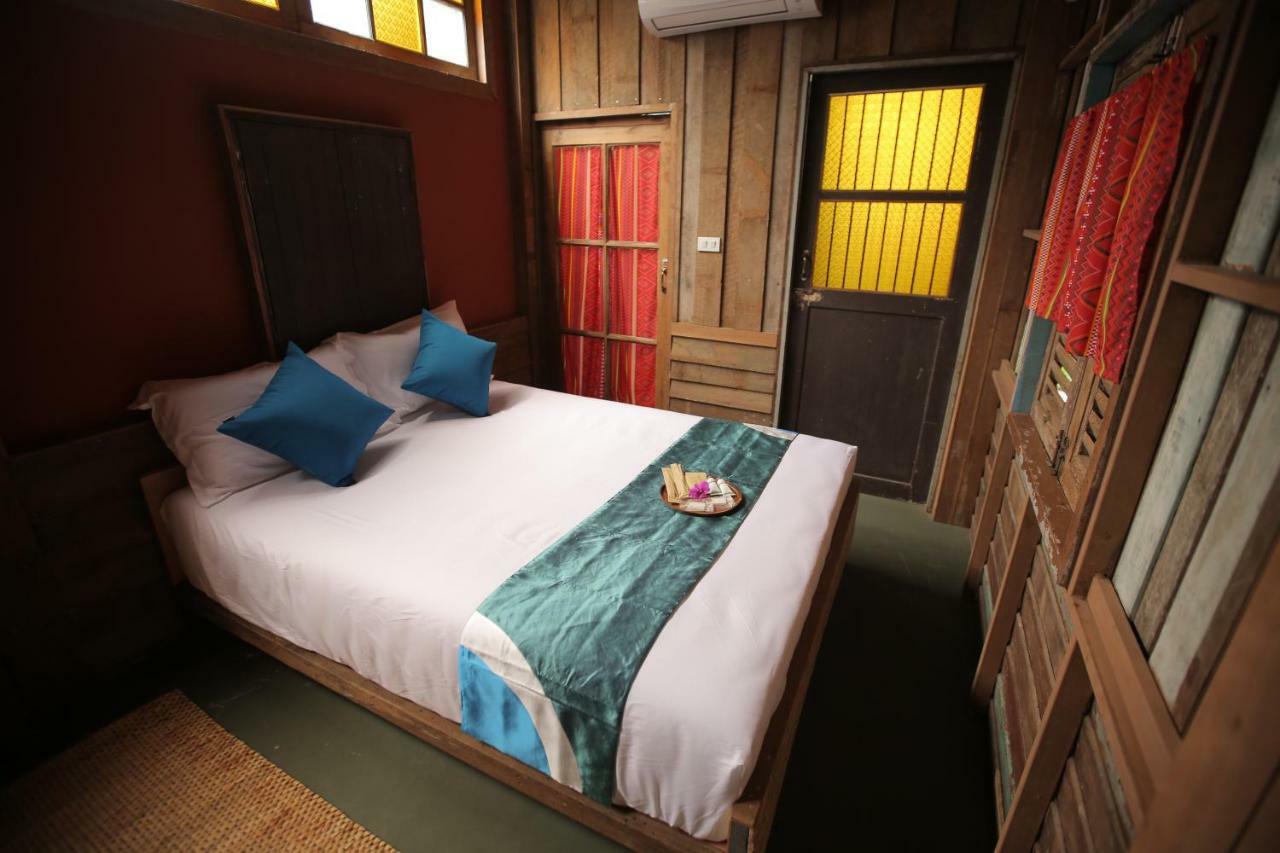274 Bed And Brews Guest house Bangkok