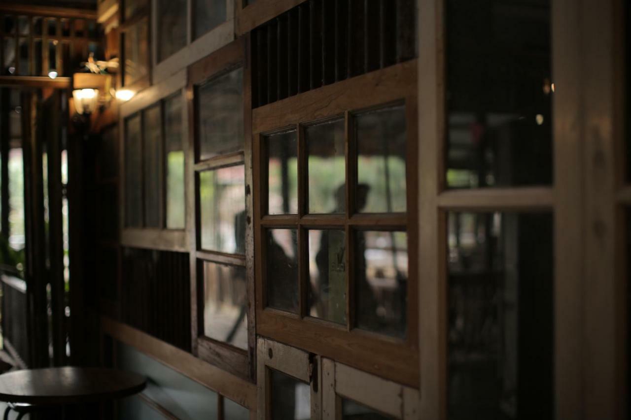274 Bed And Brews Guest house *