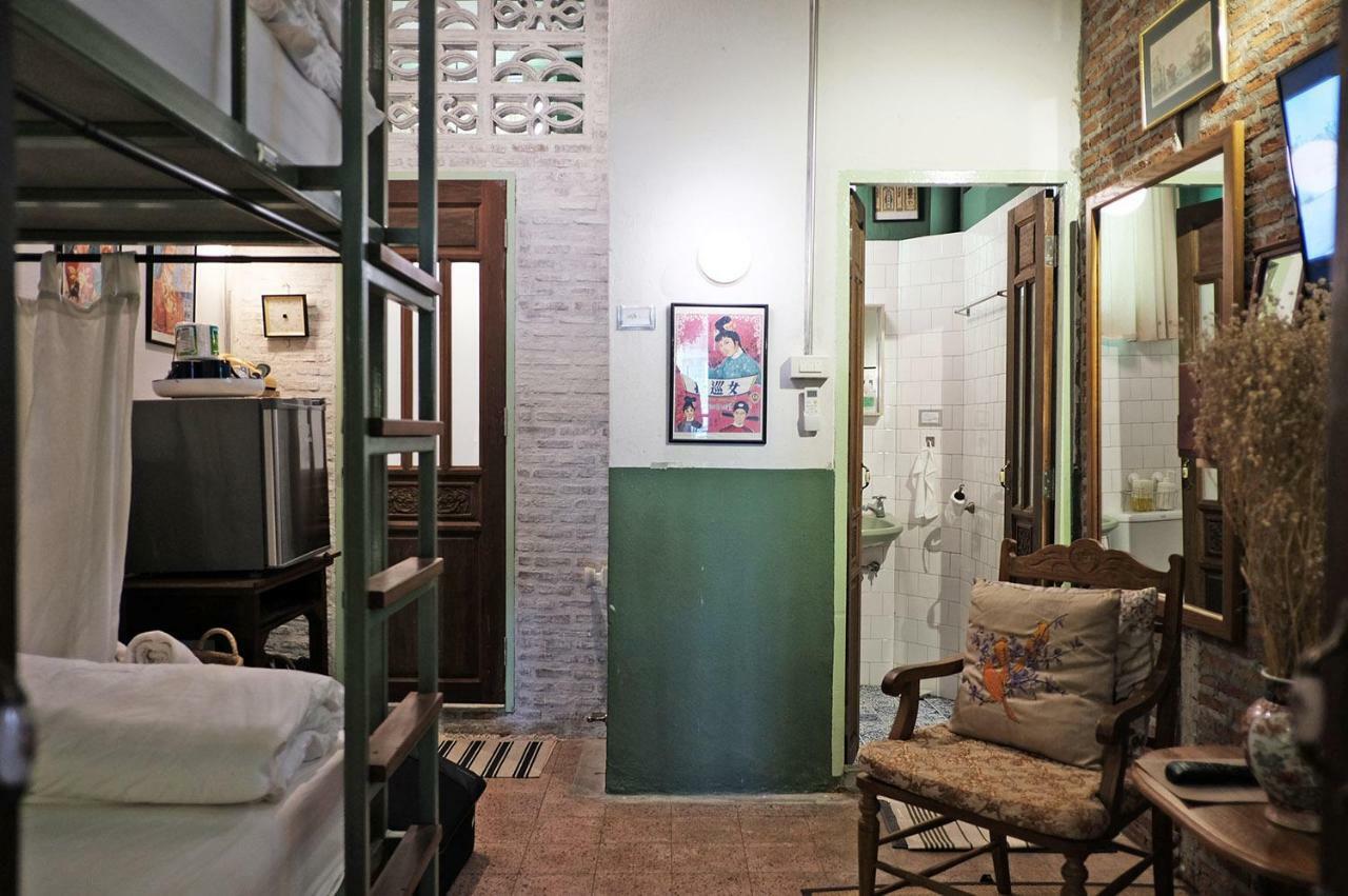 Live Local Cafe & - 420 Friendly * Bangkok