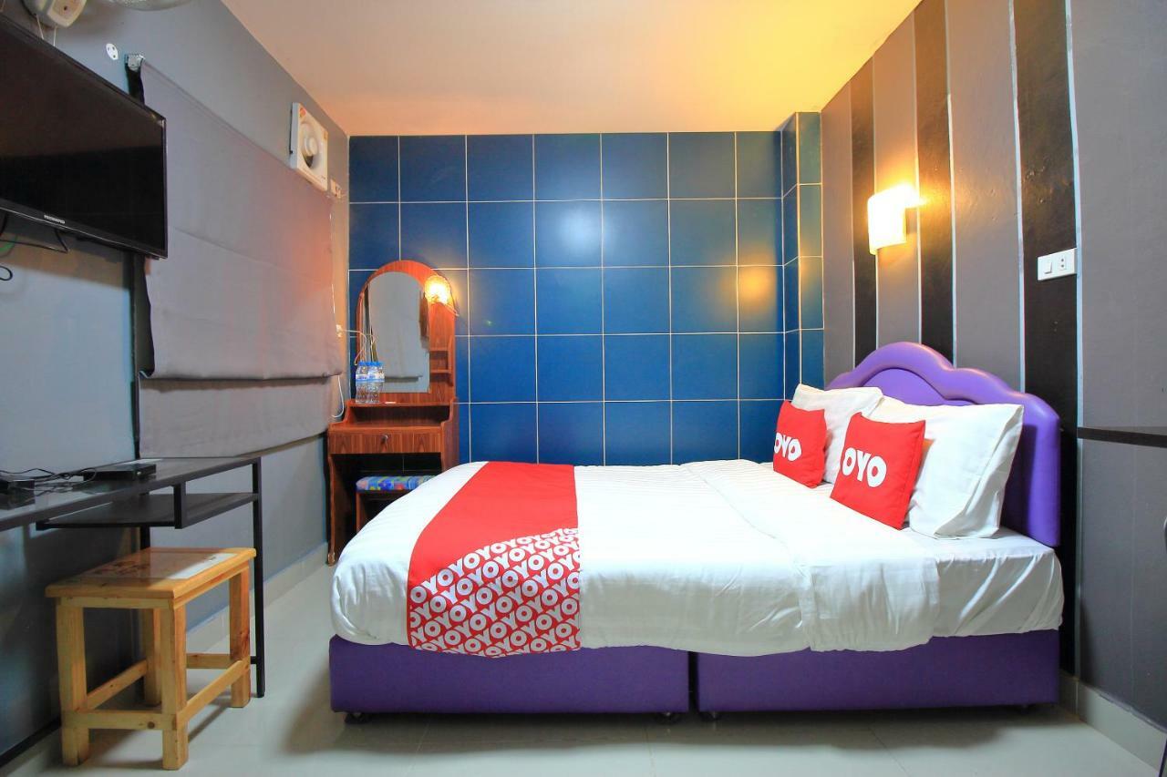 Oyo 302 Bb Hotel 3*