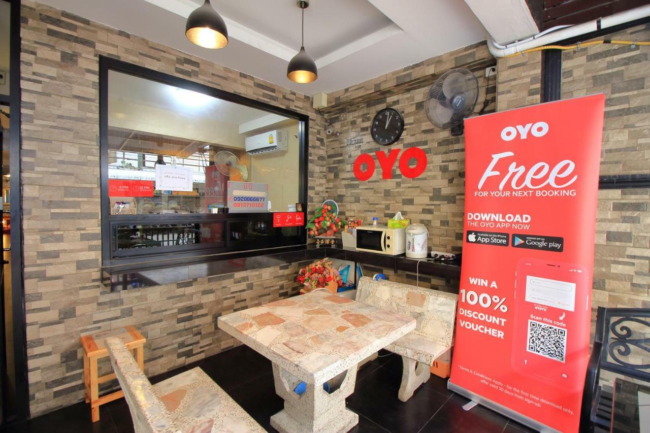 Hotel Oyo 302 Bb 3*