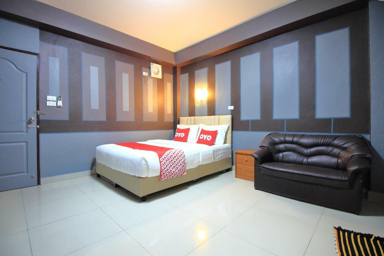 Oyo 302 Bb Hotel Bangkok