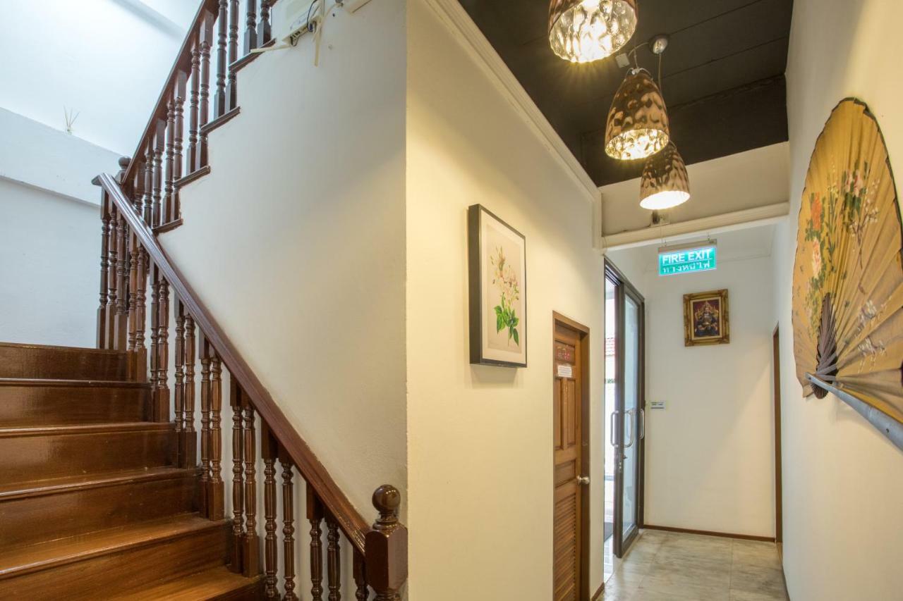 Nine Loft Hostel *