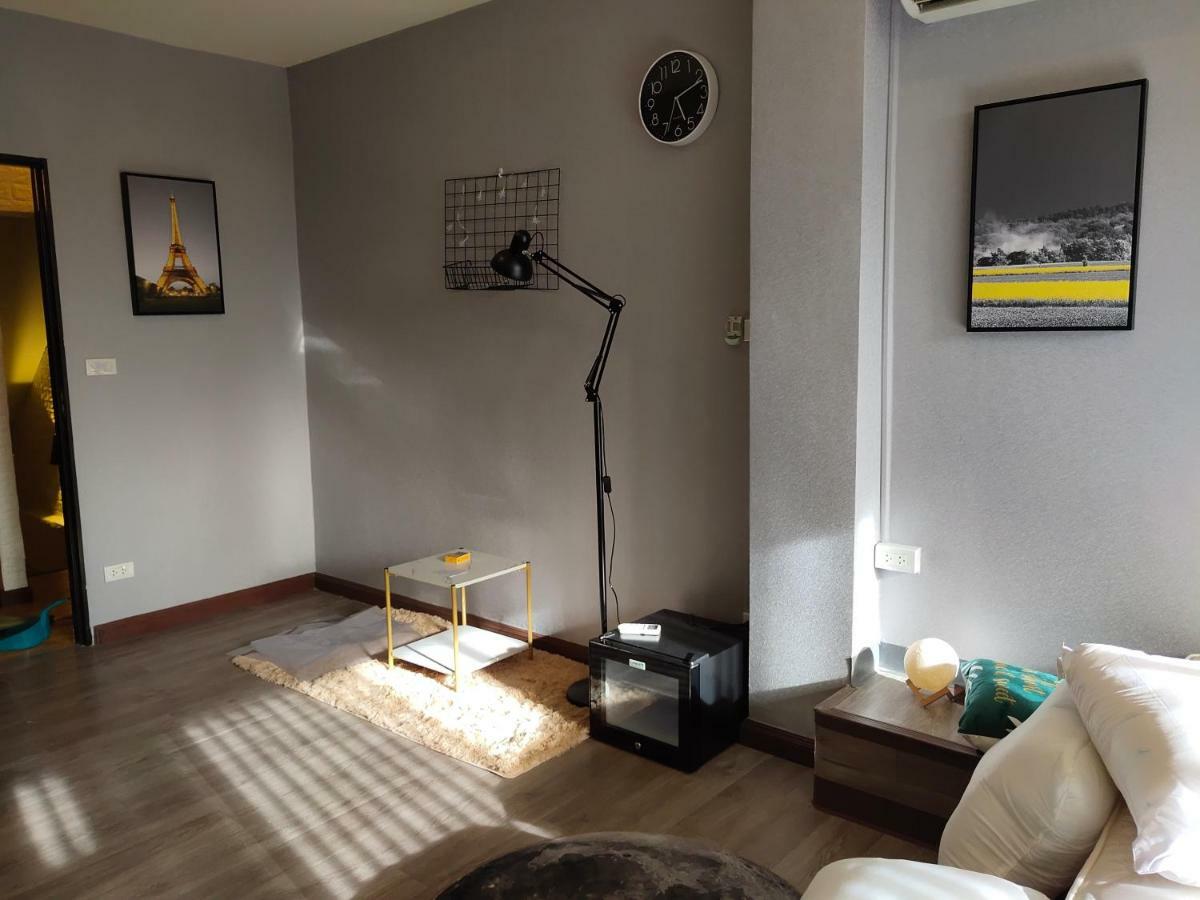 Guest house Meetu曼谷市中心特色旅馆，近火车夜市，免费早餐 Bangkok