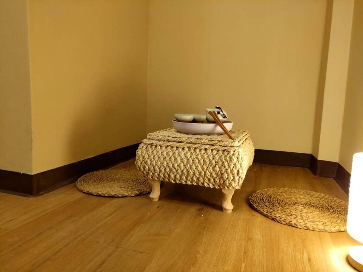 Guest house Meetu曼谷市中心特色旅馆，近火车夜市，免费早餐 *