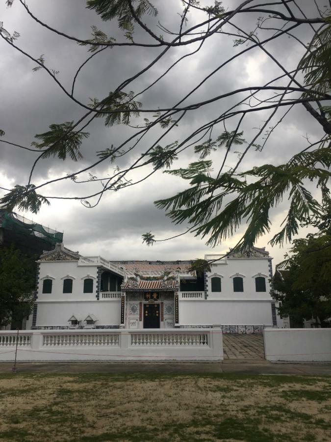 Sanookdee (adults Only) Hostel *