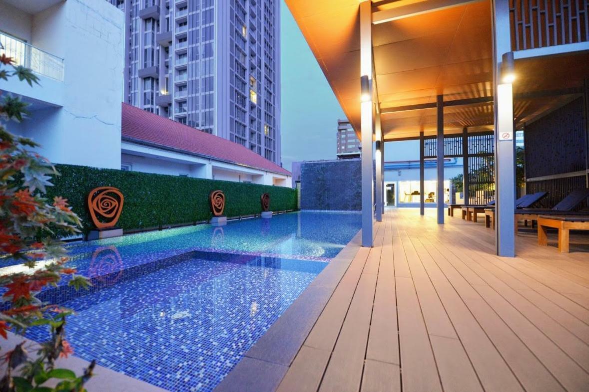 Dazzle By Ludoping Aparthotel *
