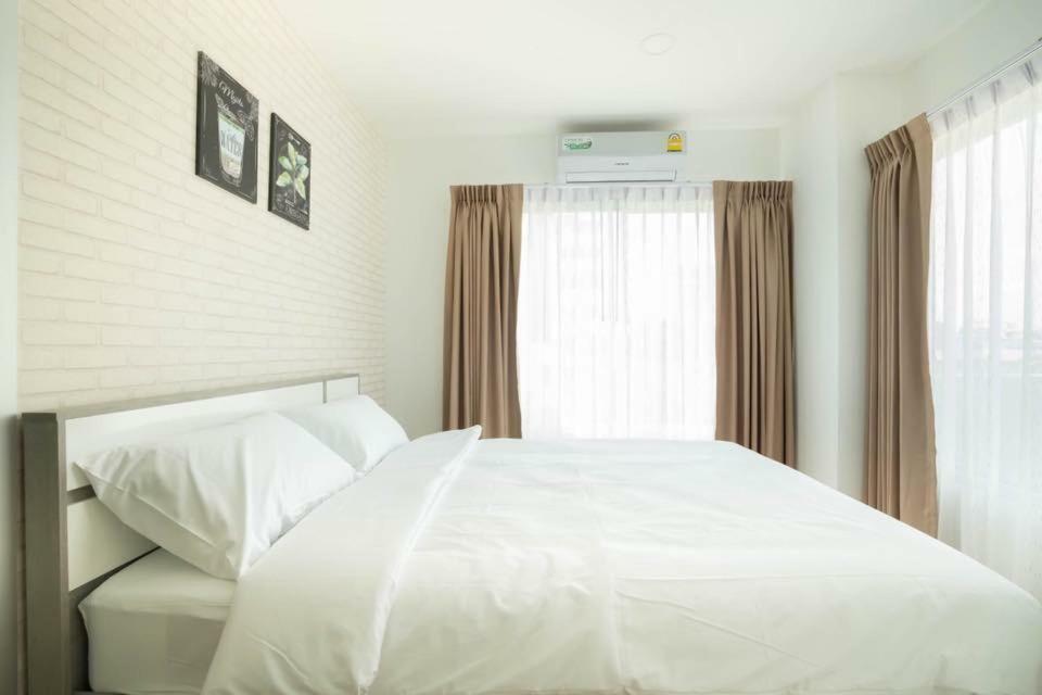 The Lux Ladprao 10 3*