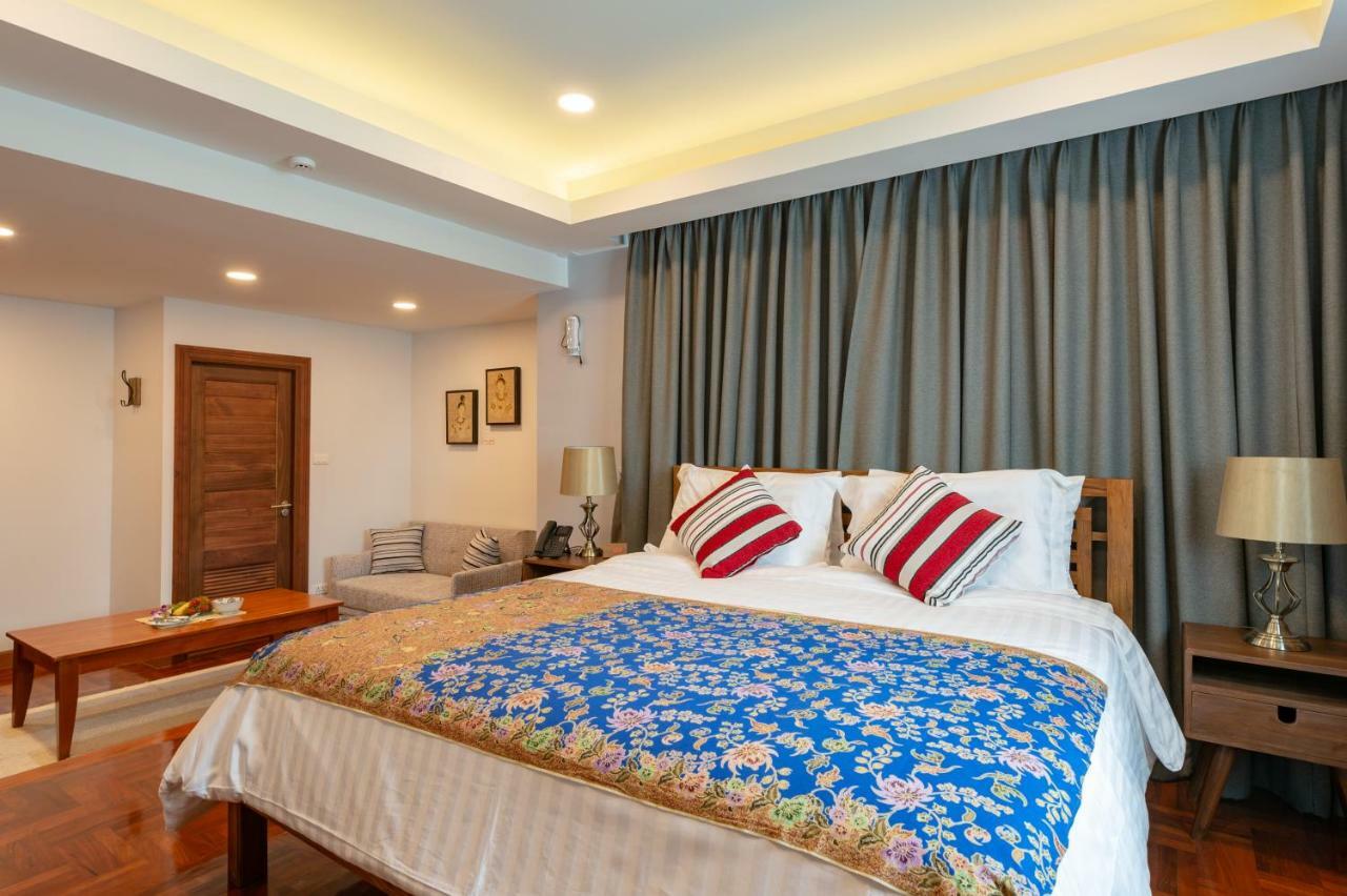 Maneeya Park Hotel