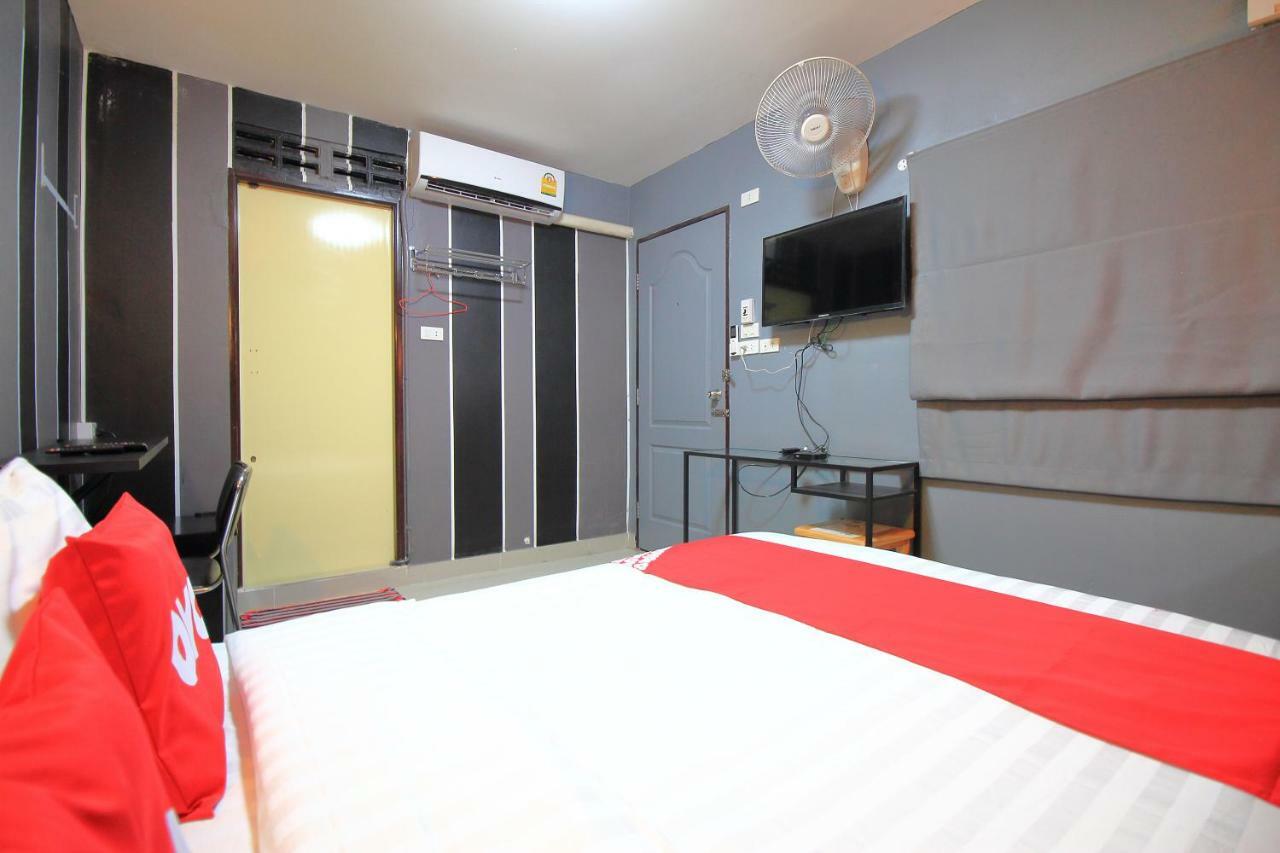 Oyo 302 Bb Hotel