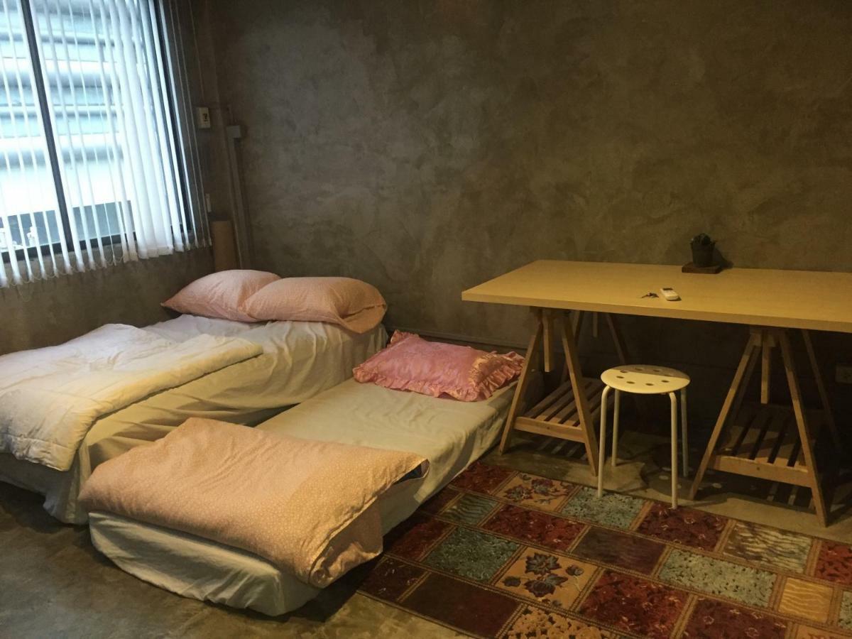 Upside Space Guest house *