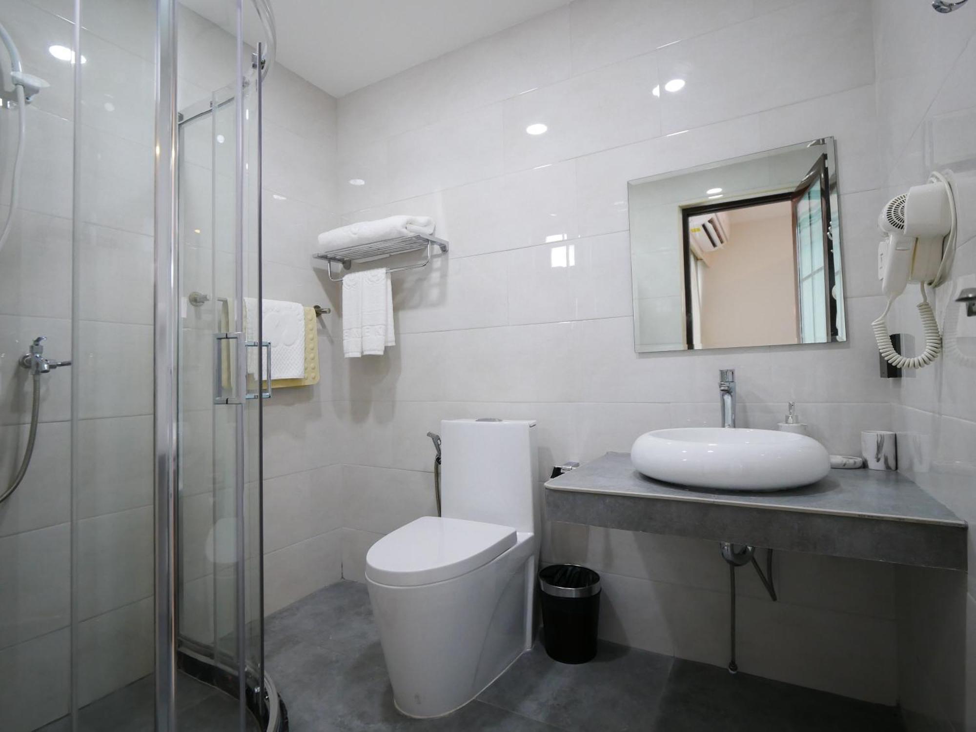 The Kinn Hotel 4*