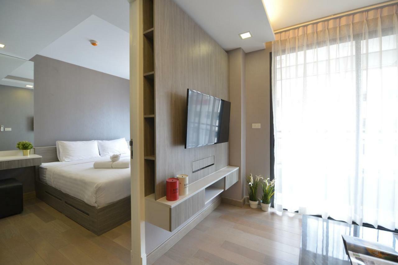 Aparthotel Dazzle By Ludoping