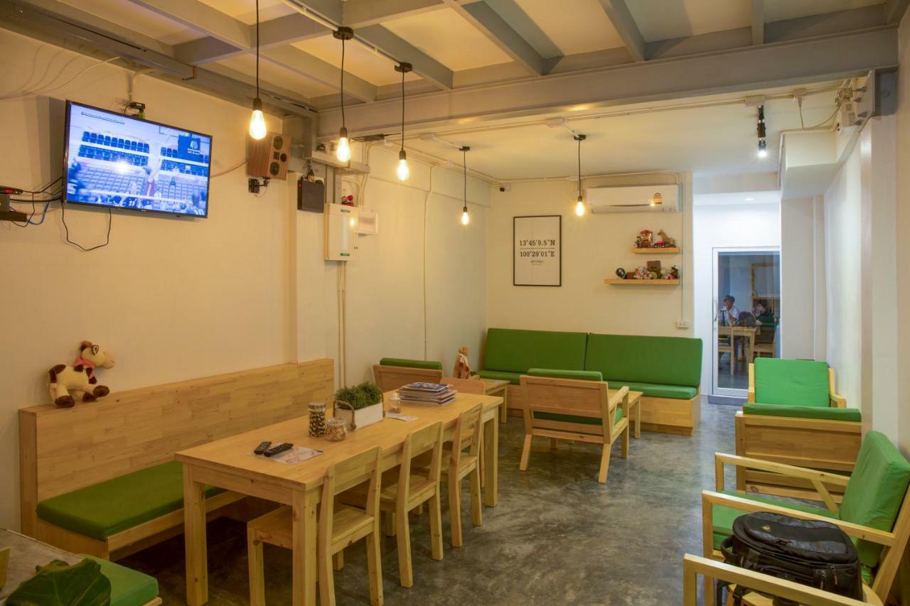 Ekanake Hostel *