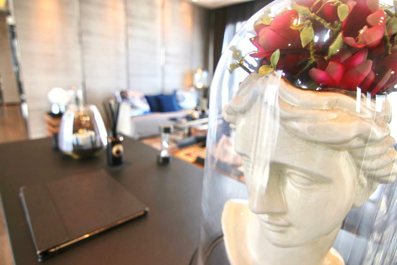 Luxurious & Romantic In The Heart Of Bkk. Mrt/bts! Apartment