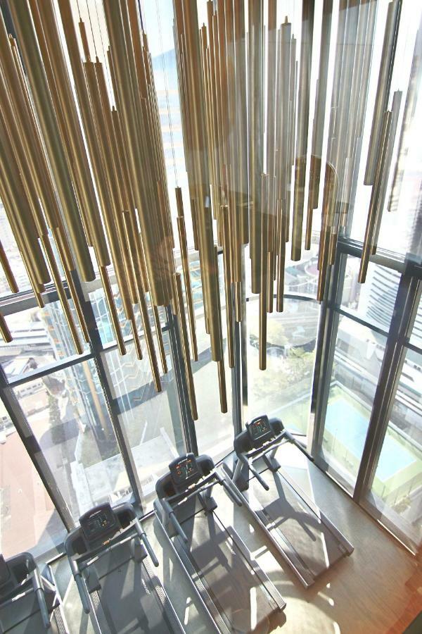 Luxurious & Romantic In The Heart Of Bkk. Mrt/bts! Apartment *