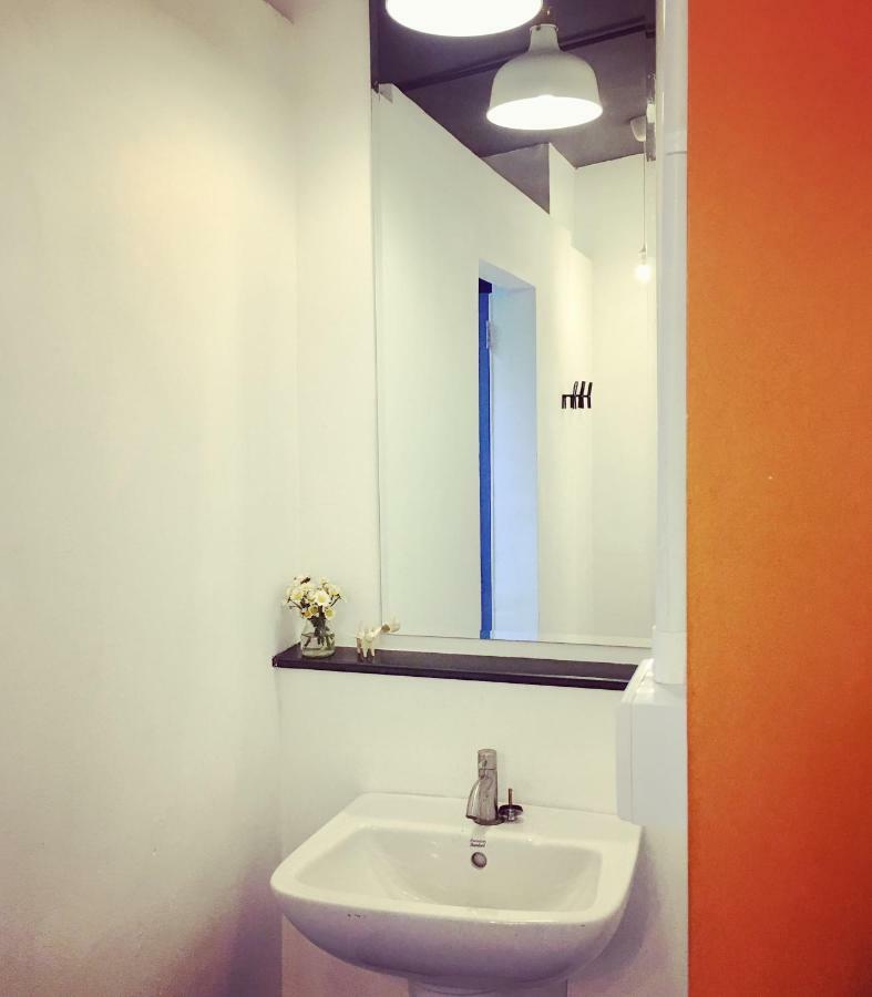 Sanookdee (adults Only) Hostel *