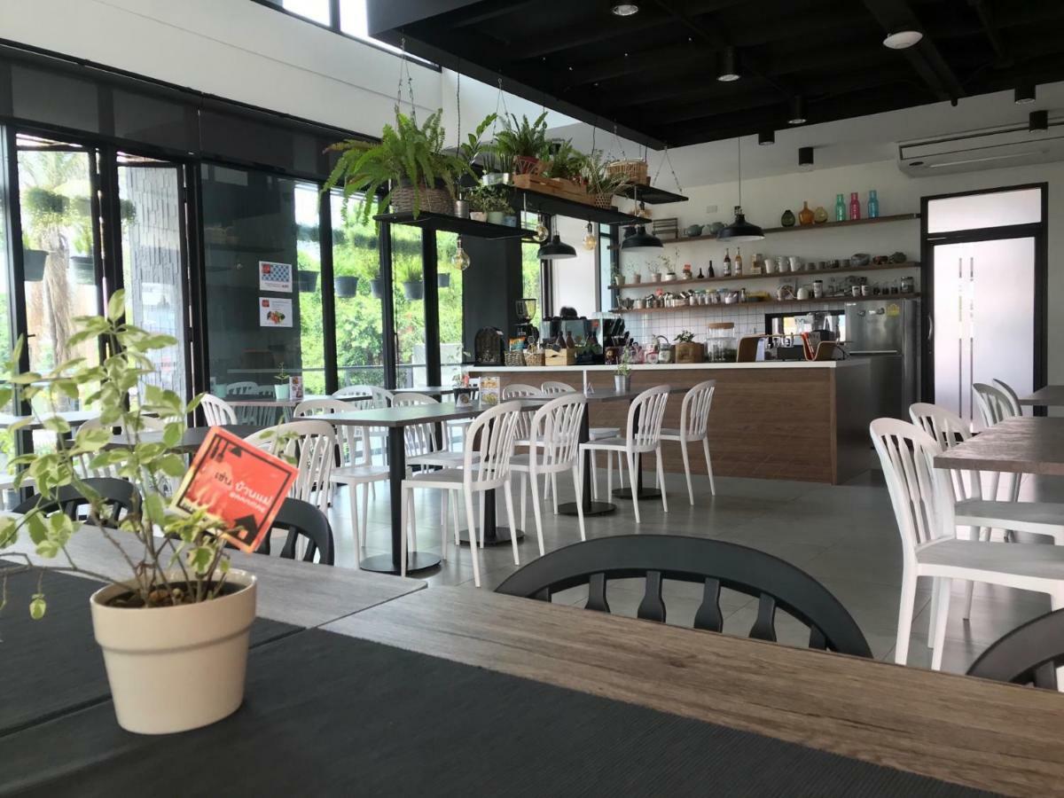 Baan Mae Suvarnabhumi Airport Apartment Bangkok