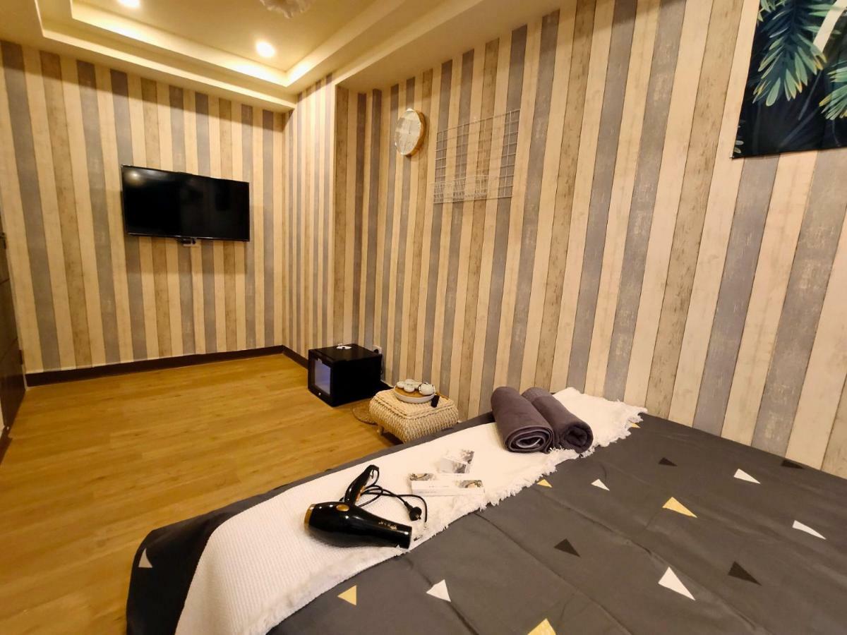 Meetu曼谷市中心特色旅馆，近火车夜市，免费早餐 Guest house