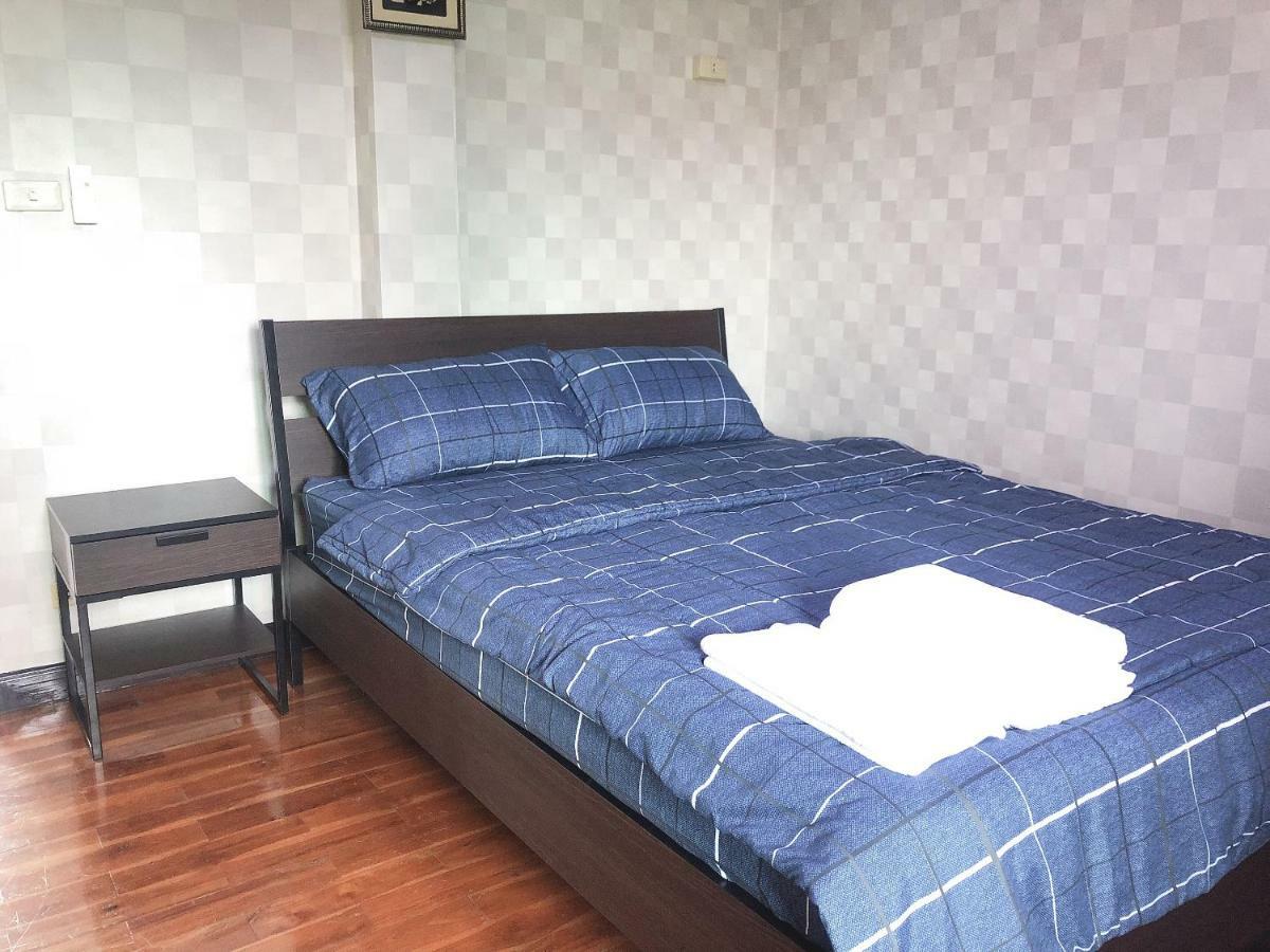 24 Donmuang Guest house *