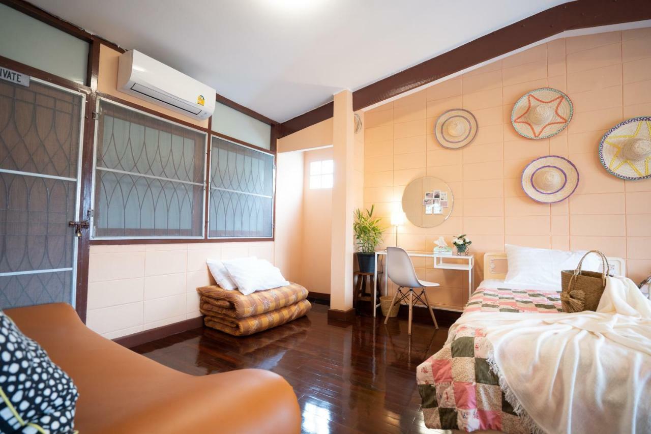 Dunah's Garden Homestay Bangkok