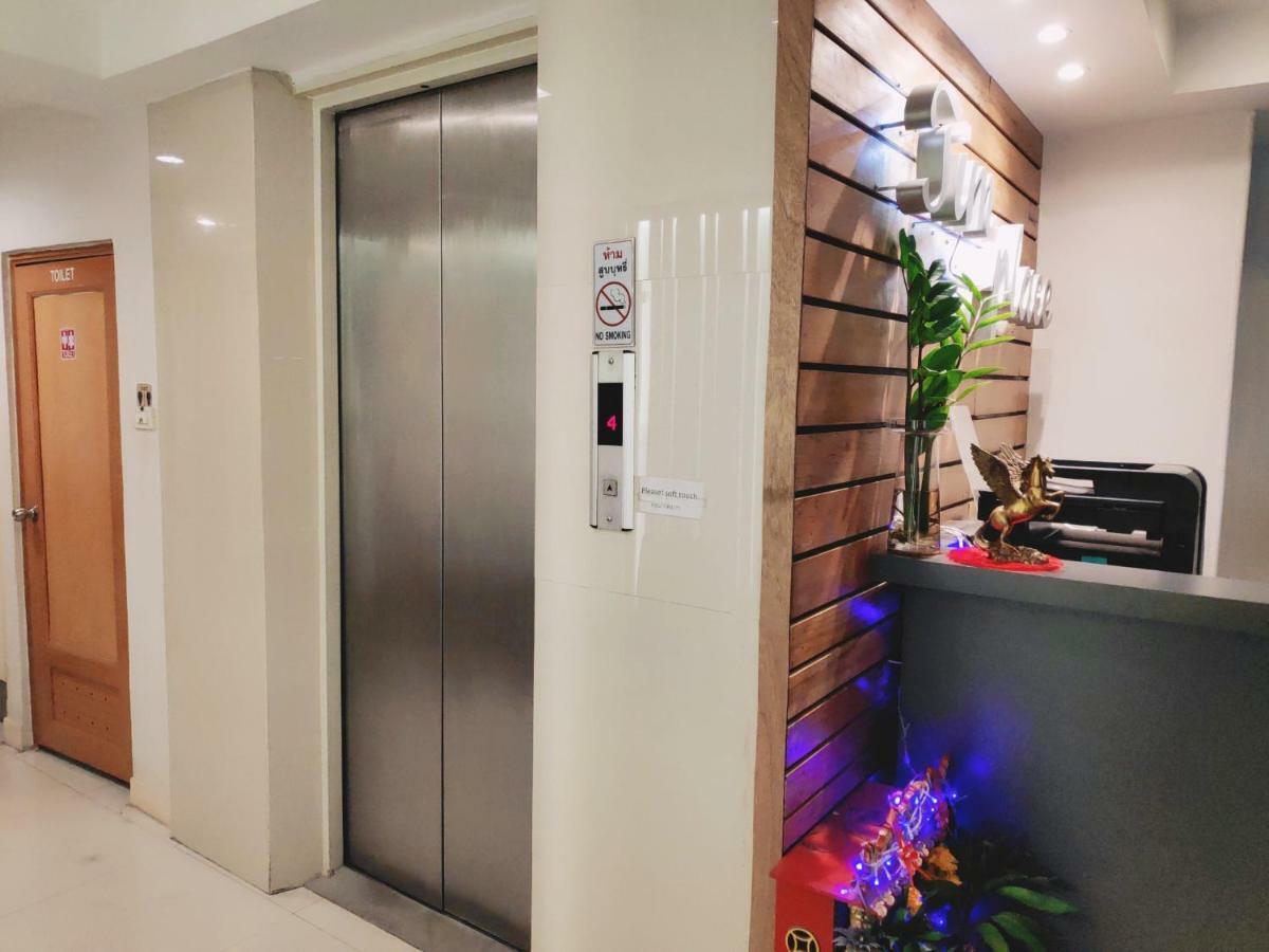 Hotel Tim Place - Bts Phra Khanong 2*