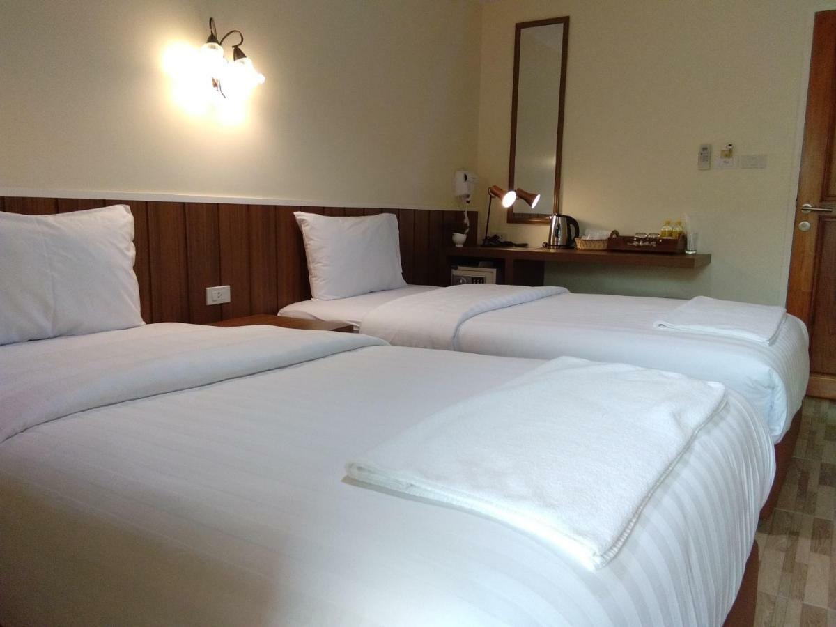Hostel Baan Wanchart