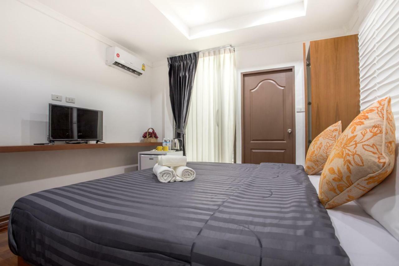 Nine Loft Hostel Bangkok