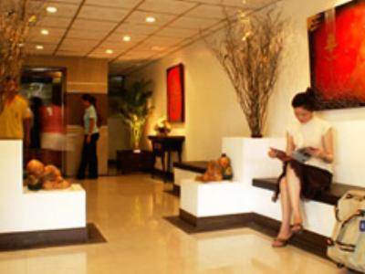 Hotel Nawarat & Serviced