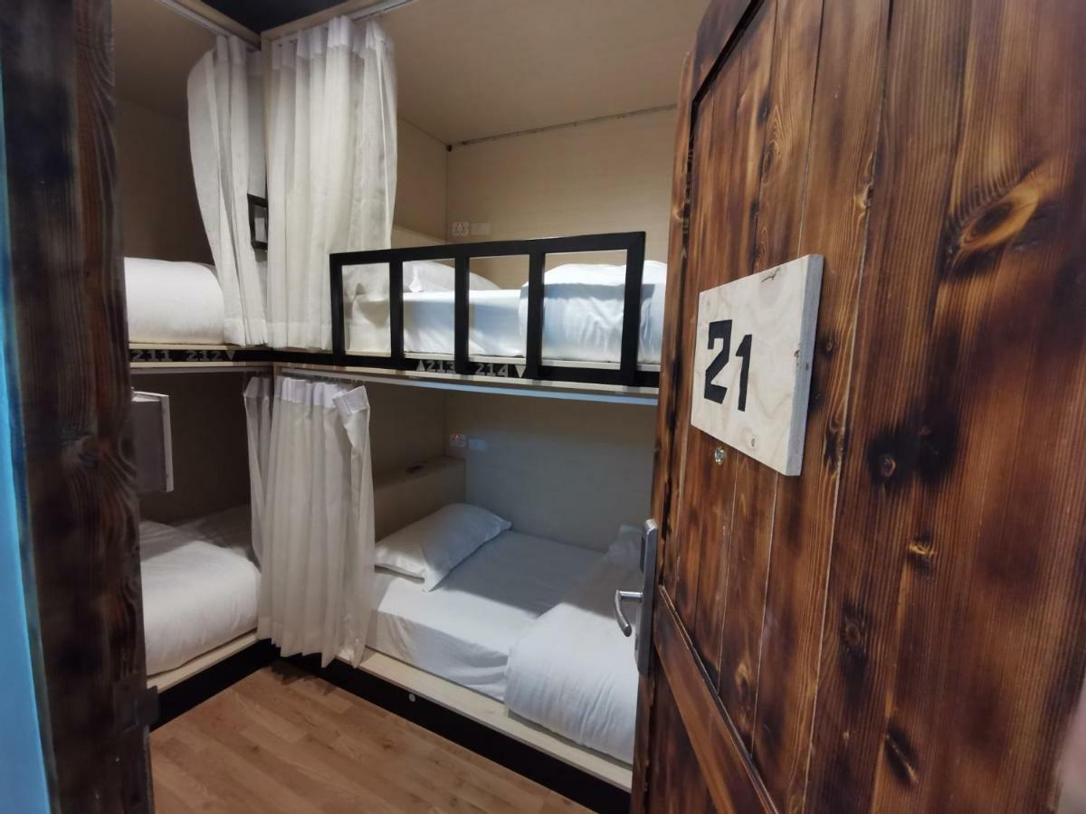 Asrama Bed To Bangkok