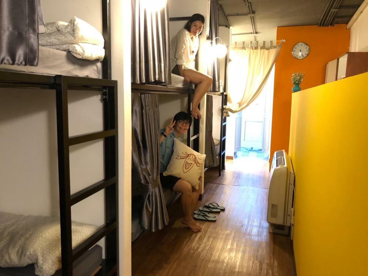 Hostel Sanookdee (adults Only) Bangkok