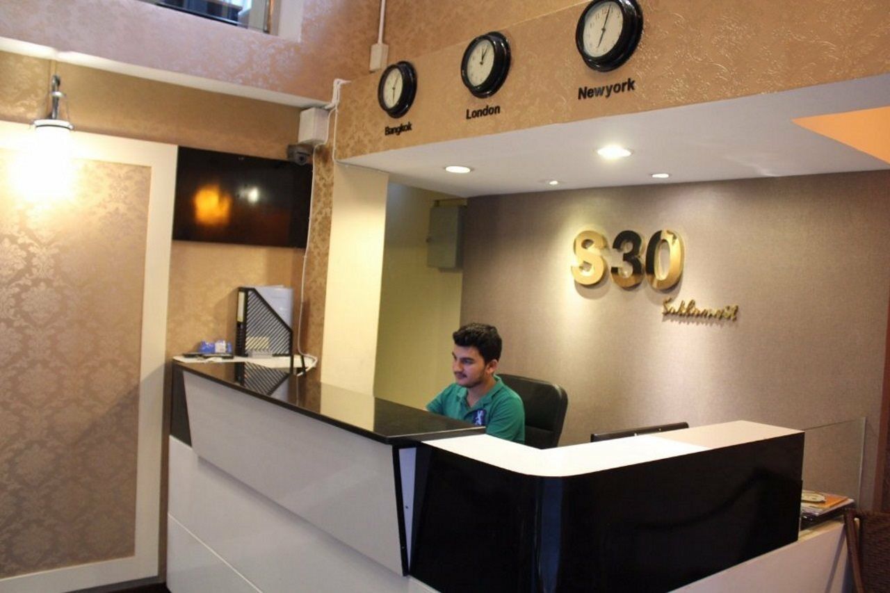 Hotel V30 Sukhumvit 3*