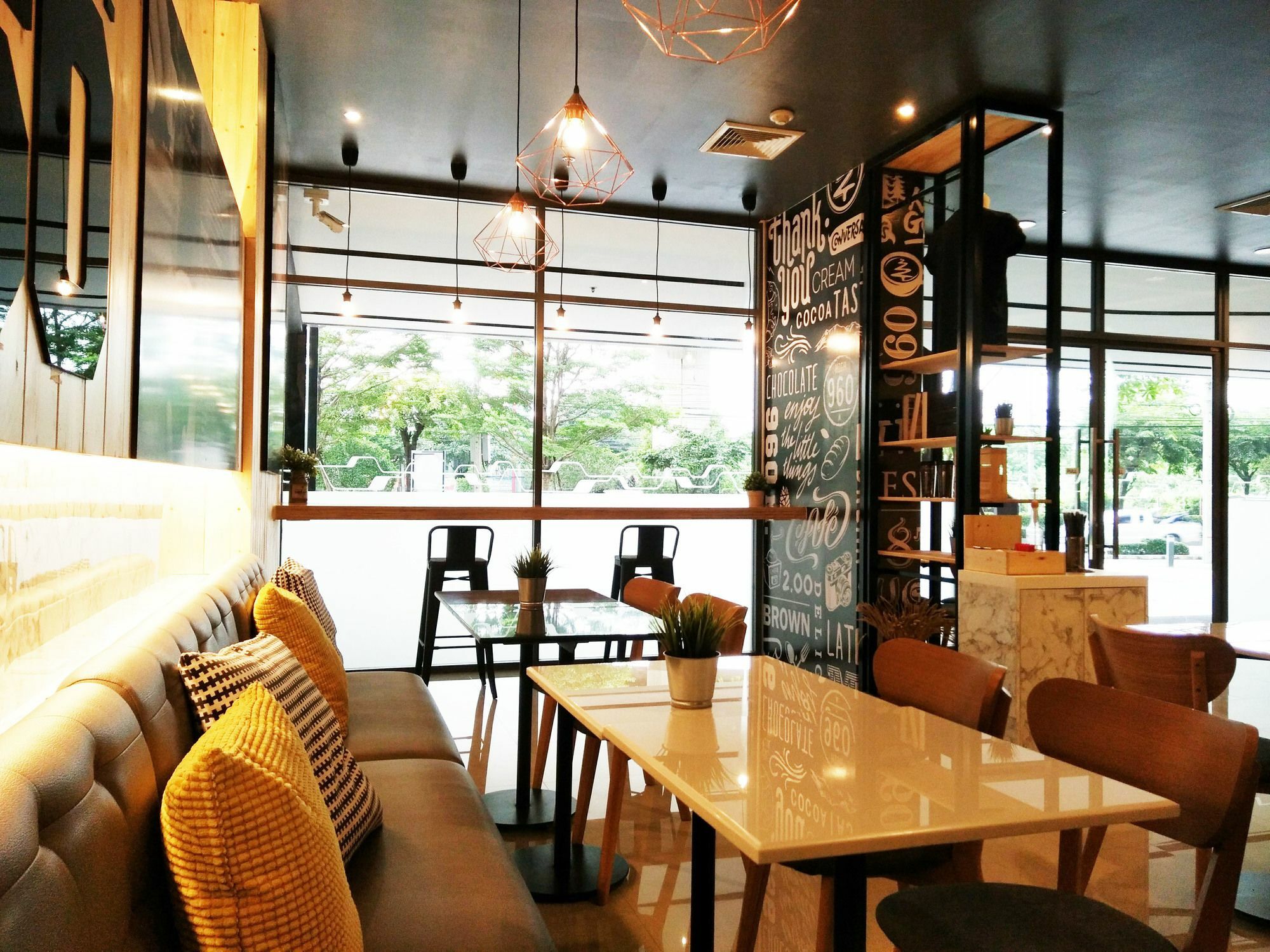 Hotel Sukhumvit New @ Bts Bangna 3*