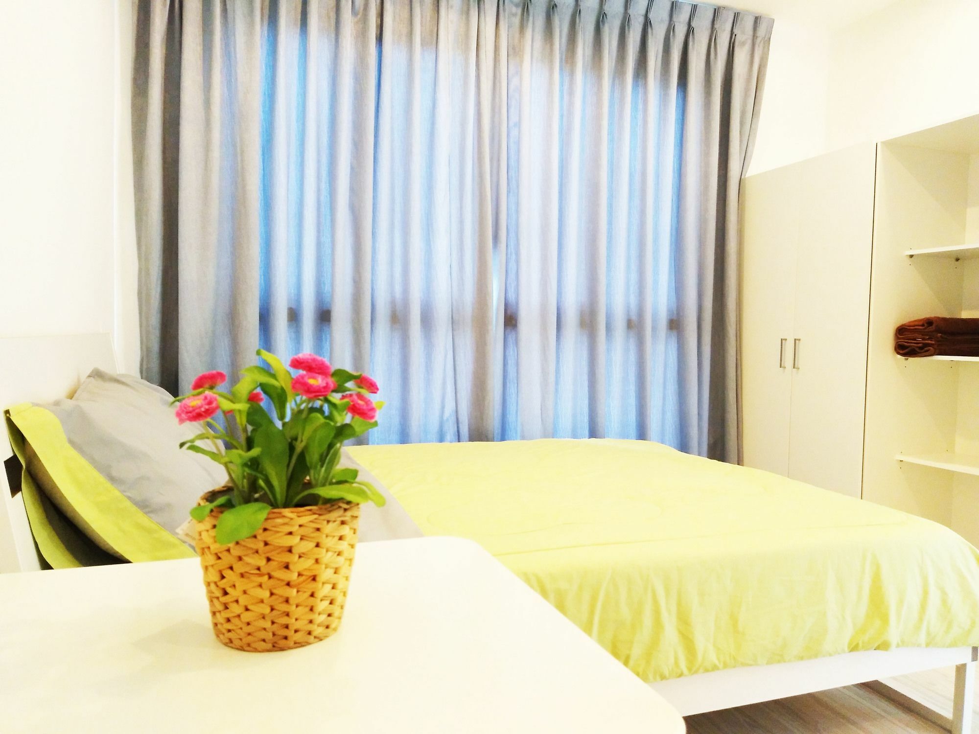 Sukhumvit New @ Bts Bangna Hotel 3*