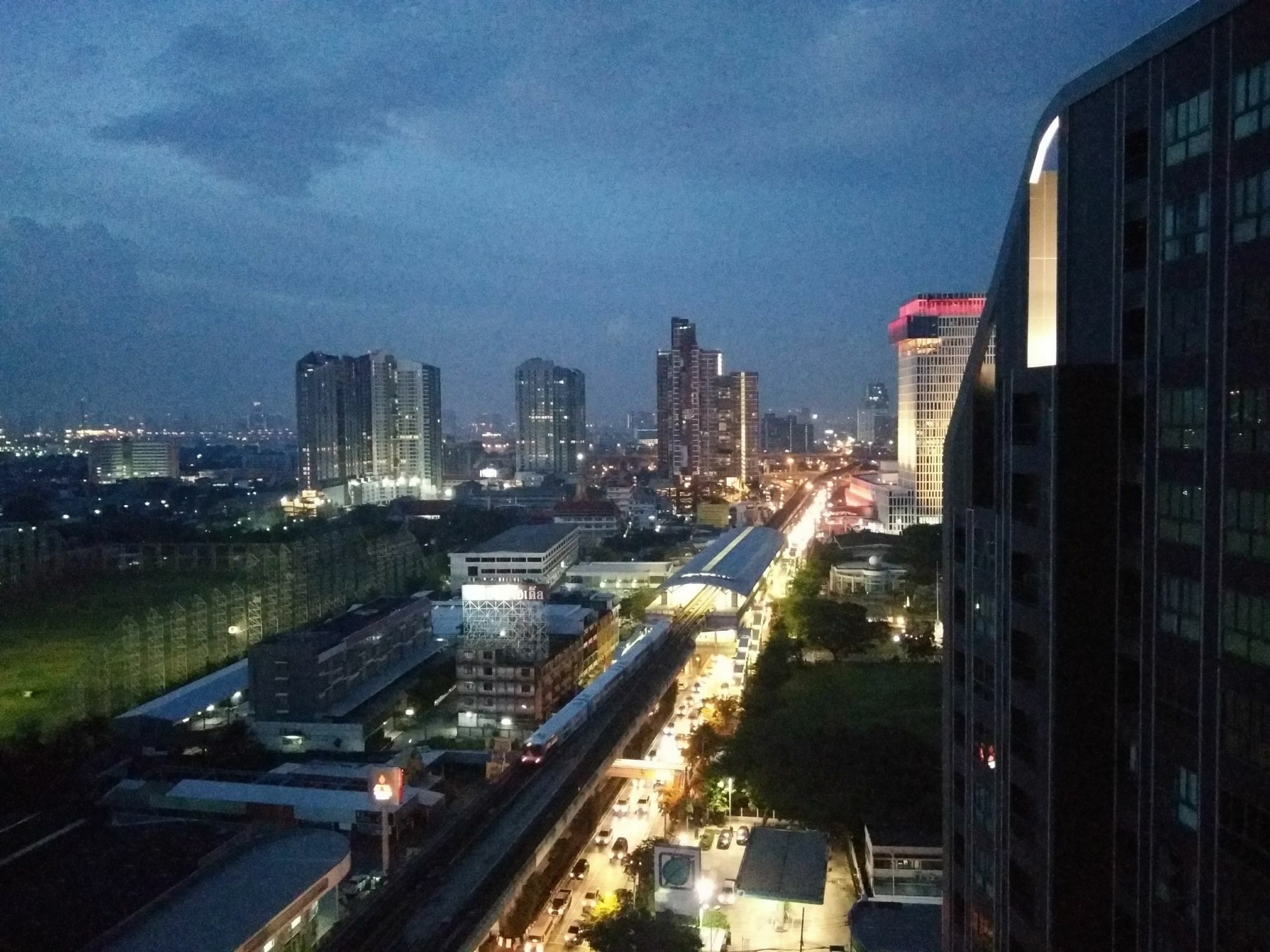 Hotel Sukhumvit New @ Bts Bangna 3*