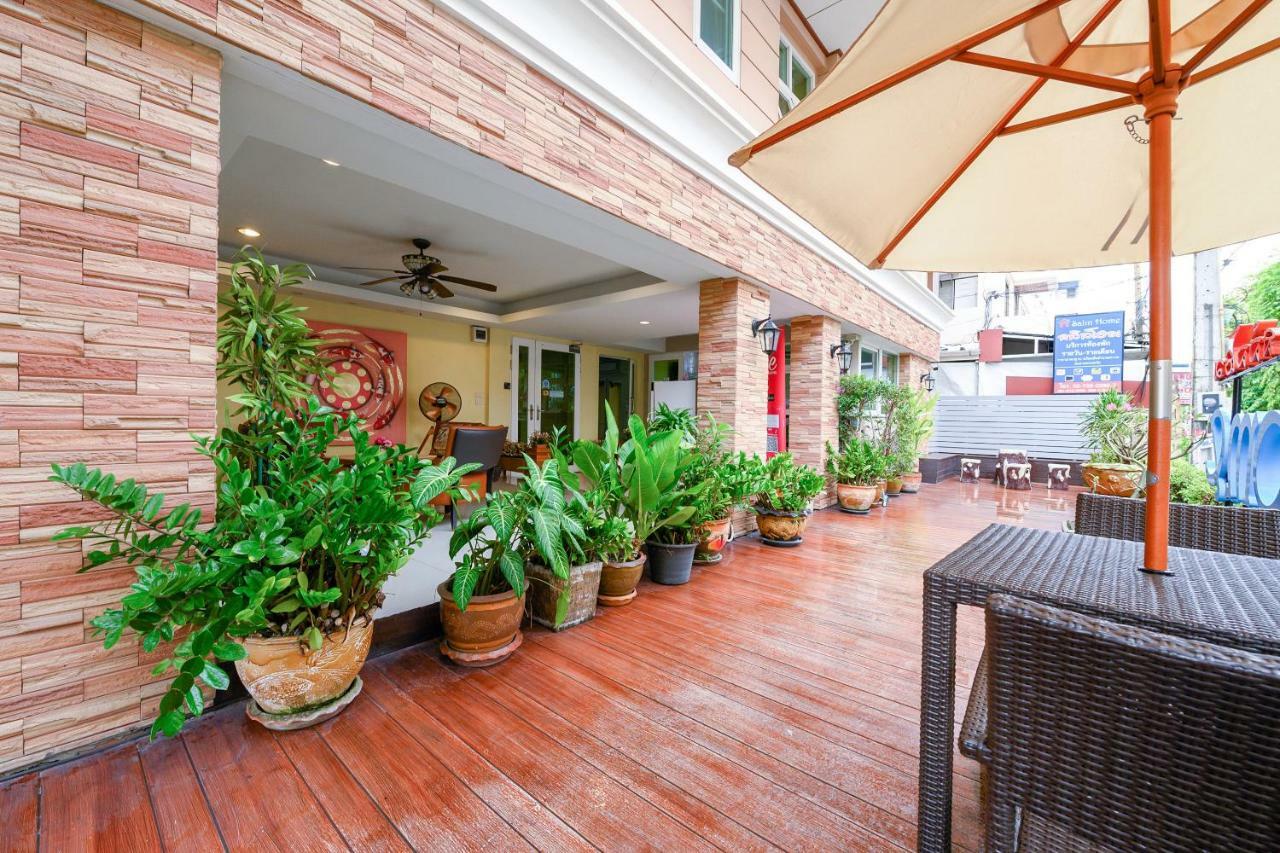 Salin Ramkhamhaeng Hotel