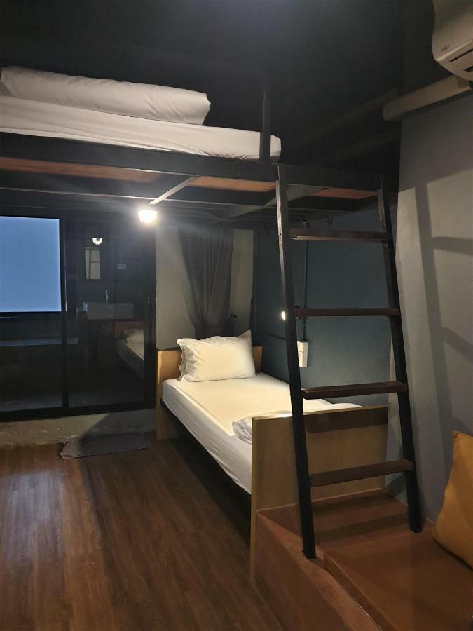 Asrama Silom Space Bangkok