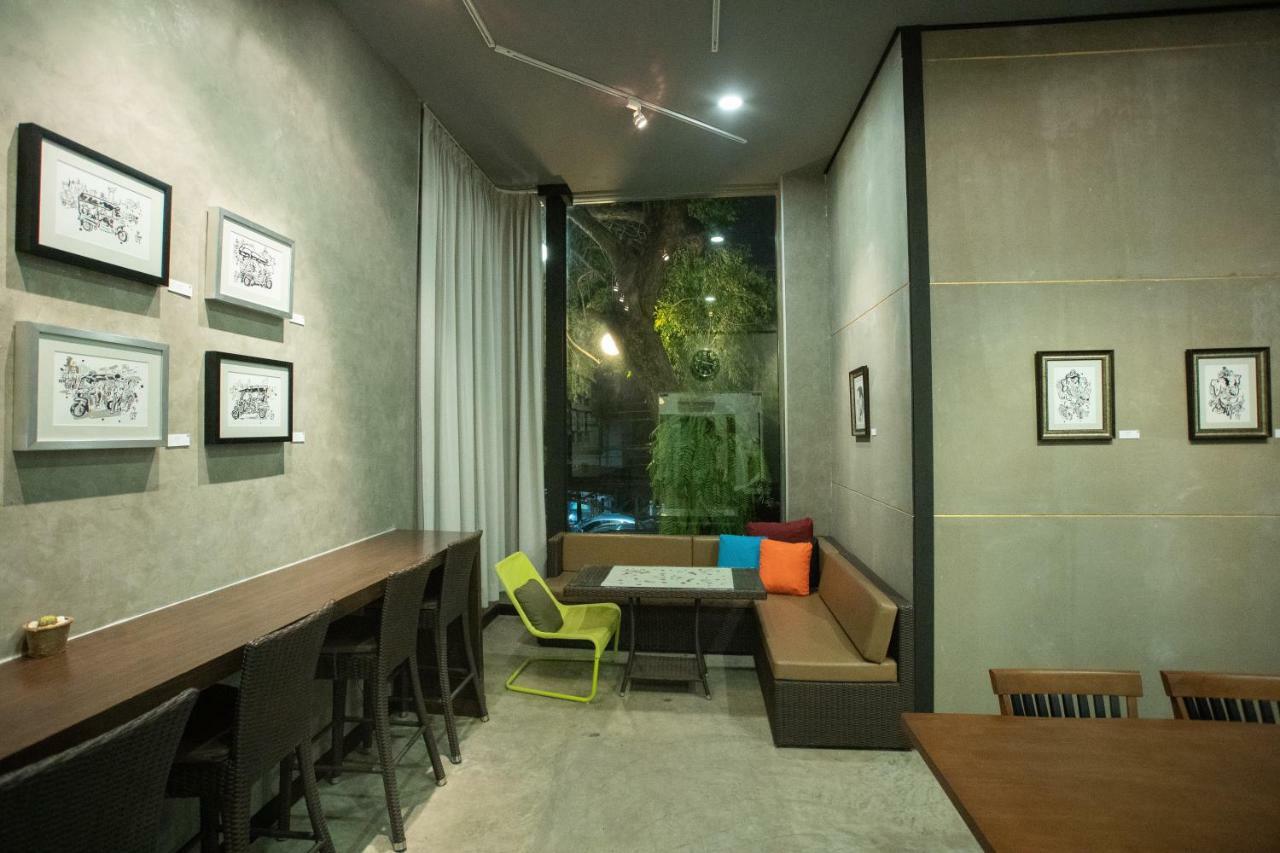Third Rock Katil Bangkok