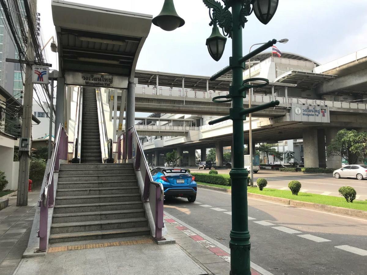 Apartment T5 2 Bedrooms/6guests/full Kitchen/1 Min To Bts Bangkok