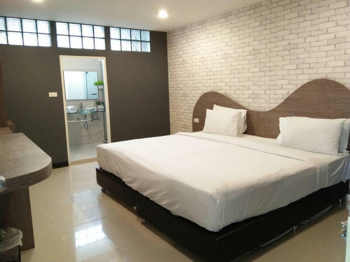 Hotel Ton Aor Place 3*