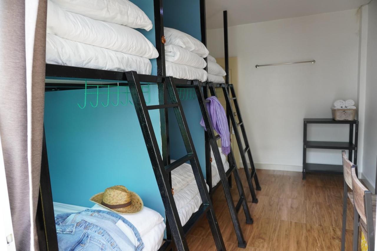 Beebedz Hostel *