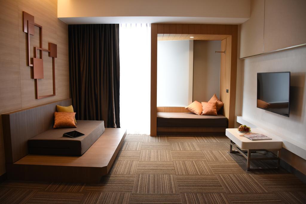 Twothree A Homely - Sha Extra Hotel