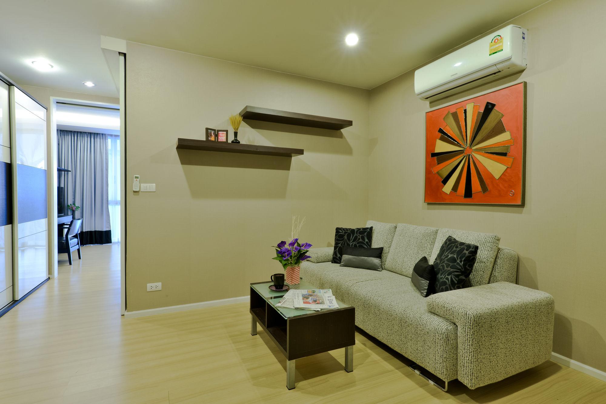 Icheck Sukhumvit 1 Hotel 4*