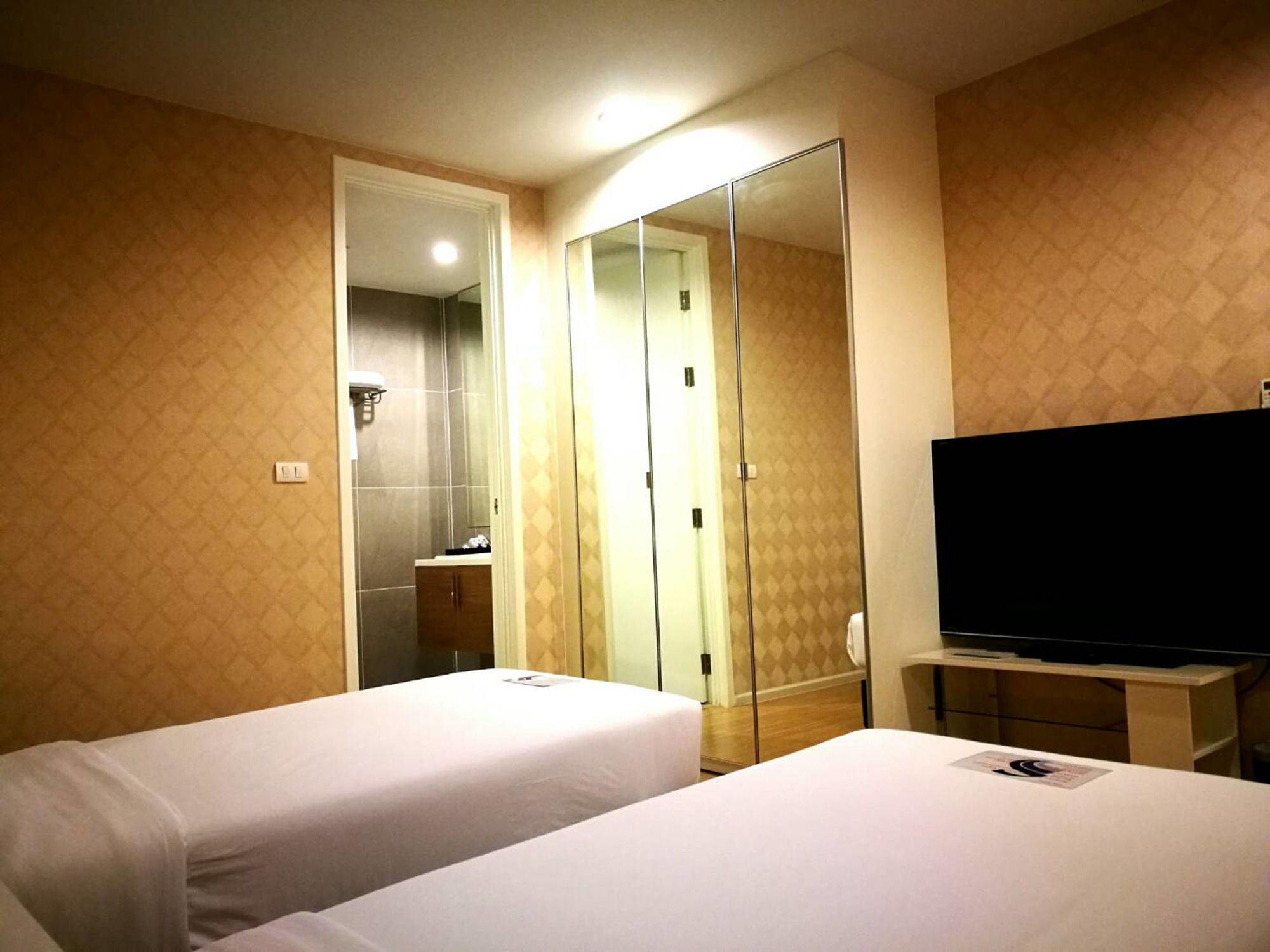 Icheck Sukhumvit 1 4*