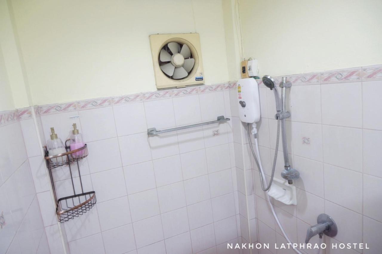 Nakhon Latphrao Hostel