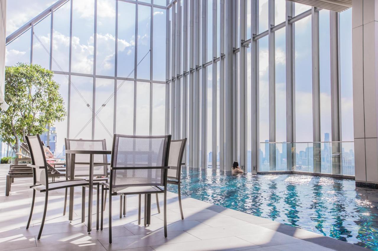 Hyde Sukhumvit 11 Floor 2 Apartment *