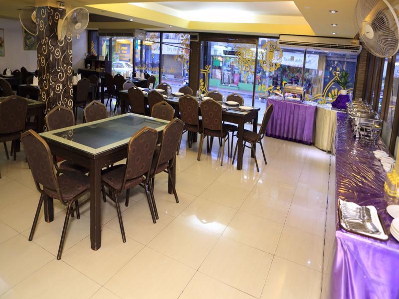 Zen Residency Hotel 3*