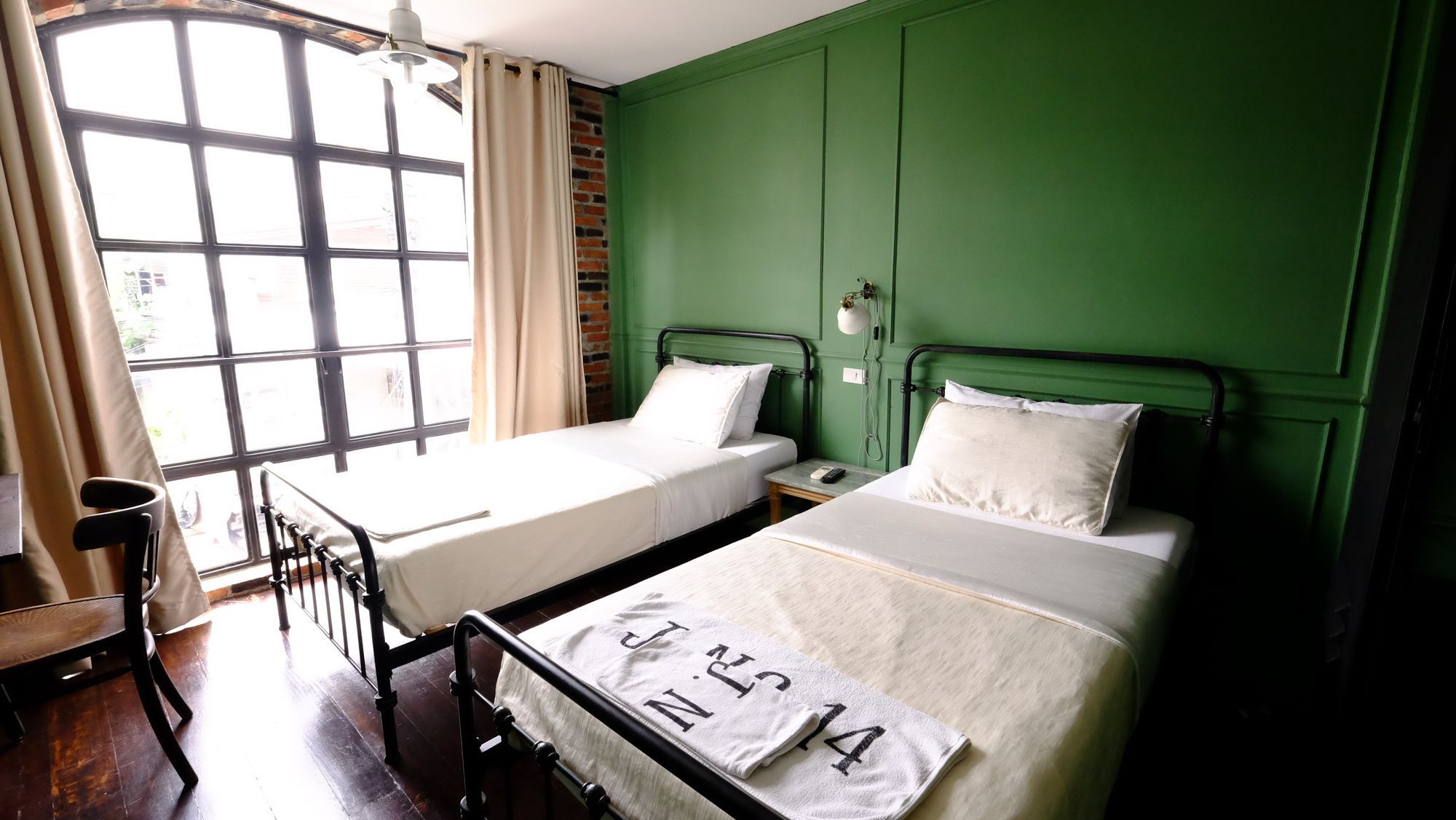 Bed & Breakfast J No.14