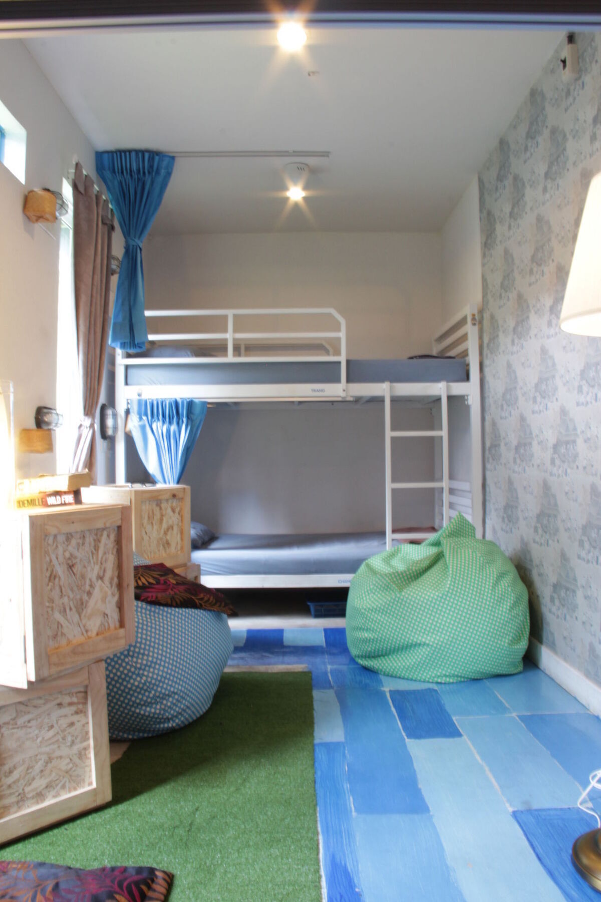 Wh Hostel *